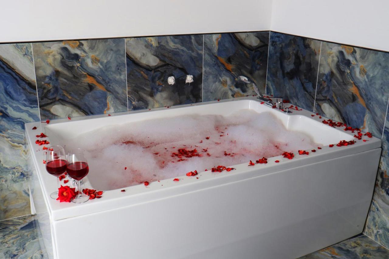 Blue Ay Boutique Hotel 阿塔库姆 外观 照片