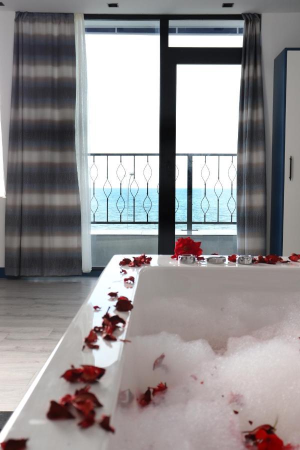 Blue Ay Boutique Hotel 阿塔库姆 外观 照片